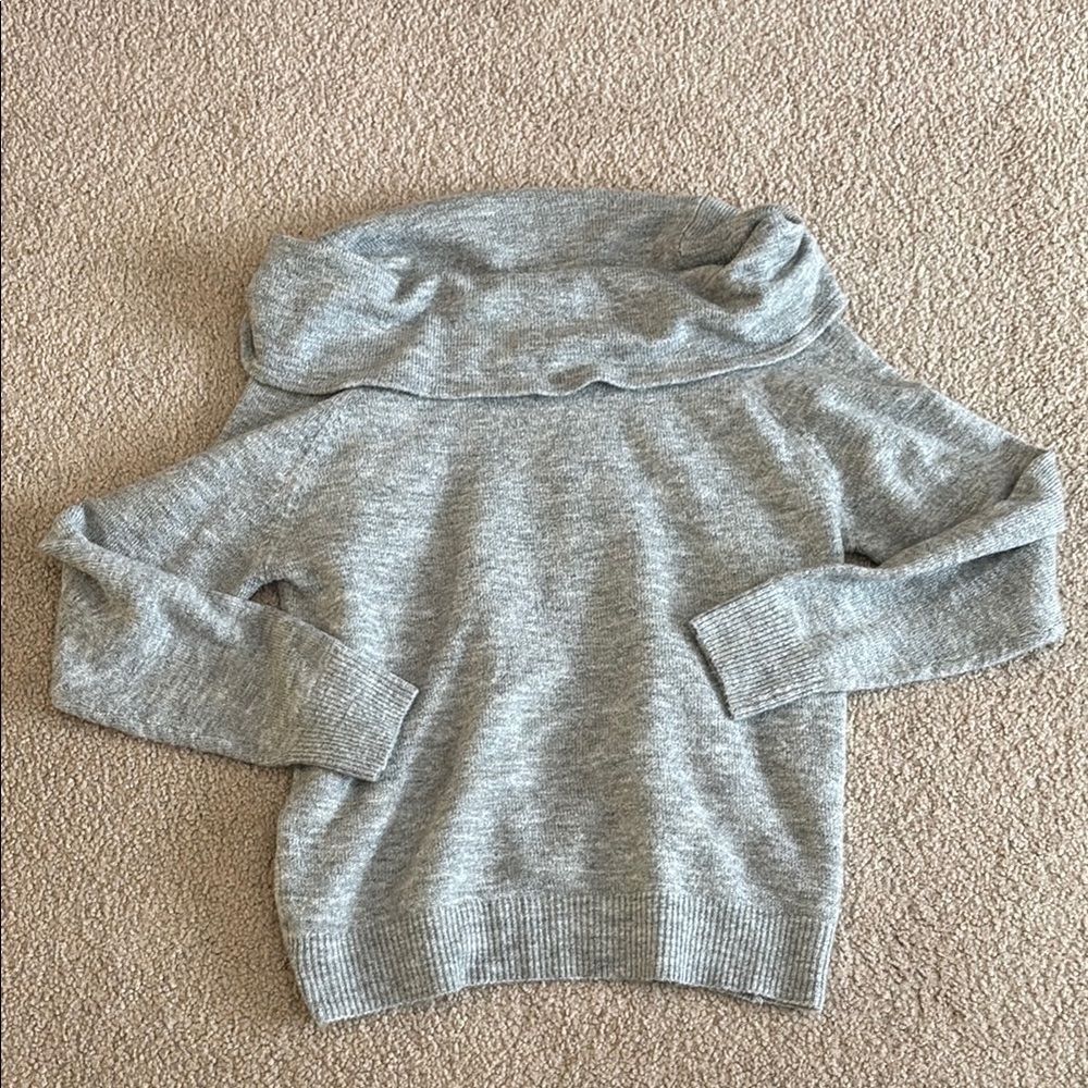 Sophie Rue Off-the-Shoulder Gray Sweater size medium